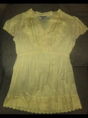 Motherhood Maternity Pale Yellow Eyelet Peasant Blouse